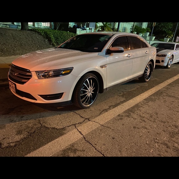 Meet your Posher, Ricky - Picture 1 of 1